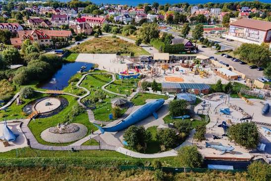 Park Wieloryba w Rewalu